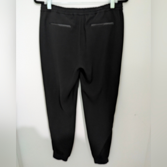 Vince Women’s Black Jogger Pants Skinny Crepe Drawstring Performance Small - Picture 7 of 12